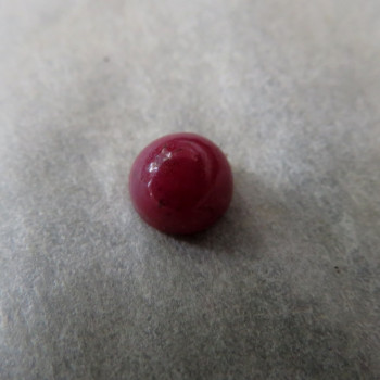 Ruby minicabochon R015