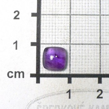 Ametyst kabošon, čtverec, 8x8 mm| šperkové-kameny.cz