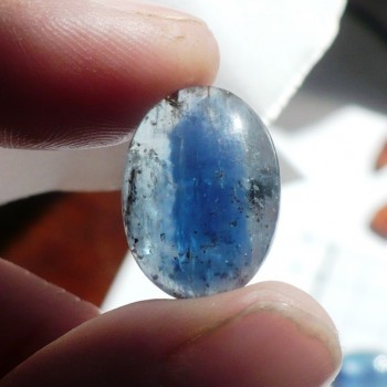  Kyanit  extra , kabošon 18x13 mm č.6| šperkové-kameny.cz