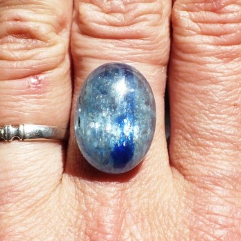  Kyanit  extra , kabošon 18x13 mm č.12| šperkové-kameny.cz