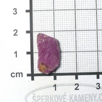 Rubín surový,plochý, Indie č. 5| šperkové-kameny.cz