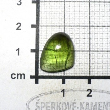 Olivín, Pákistán,kabošon č.38| šperkové-kameny.cz