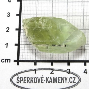 Kunzit zelený krystal 02