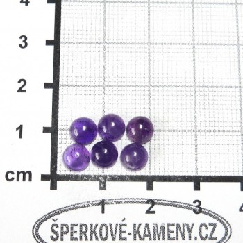 Ametyst, tmavý, kulatý kabošon, pr. 6 mm (P)| www.sperkove-kameny.cz