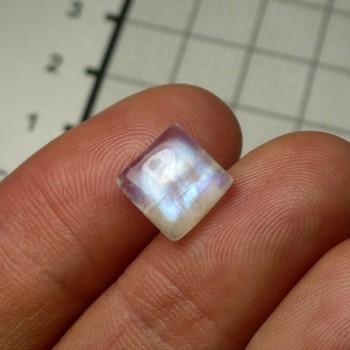 Duhový měsíční kámen, kabošon 8x8mm, č.19| www.sperkove-kameny.cz