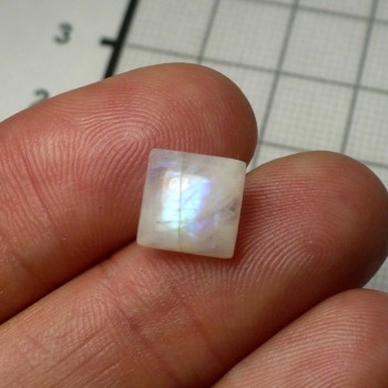Duhový měsíční kámen, kabošon 8x8mm, č.20| www.sperkove-kameny.cz