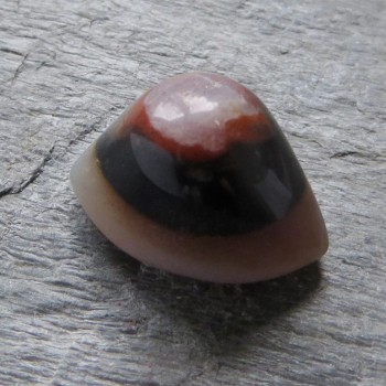 Sardonyx oko, kabošon č.4